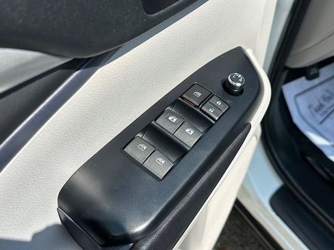 Certified 2018 Toyota Highlander XLE AWD/4WD image 13