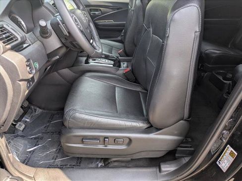 Used 2017 Honda Pilot Elite image 17