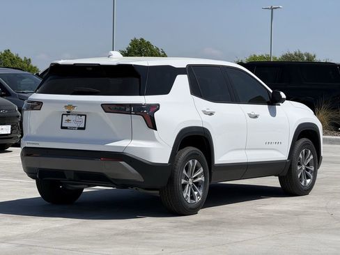 New 2026 Chevrolet Equinox LT w/ Safety and Technology Package image 2