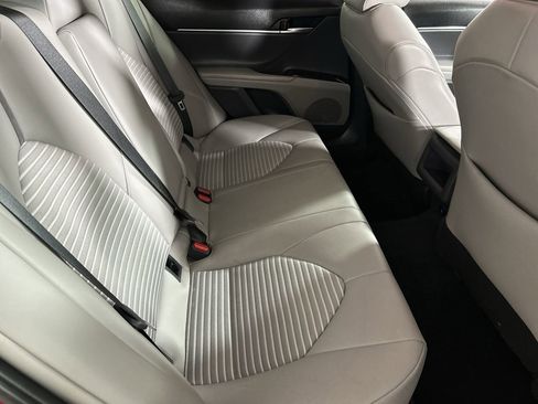 Used 2022 Toyota Camry SE image 24