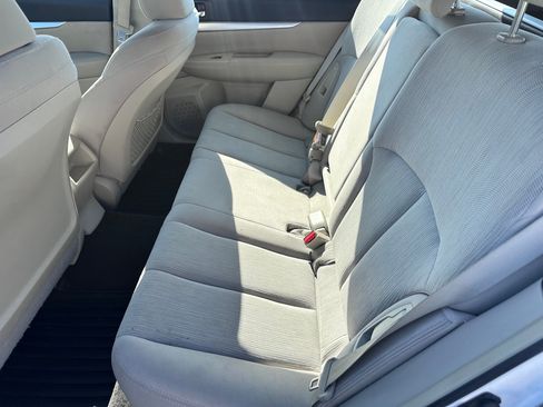 Used 2013 Subaru Outback 2.5i AWD/4WD image 6