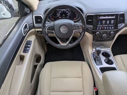 Used 2022 Jeep Grand Cherokee Laredo E image 15