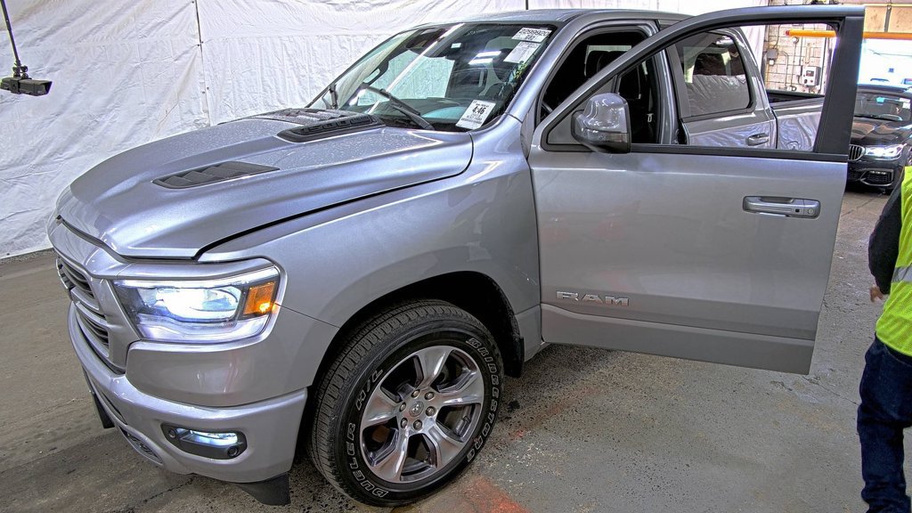 Used 2023 RAM 1500 Laramie AWD/4WD image 2