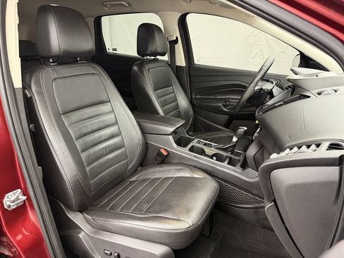 Used 2017 Ford Escape SE w/ SE Leather Comfort Package FWD image 25