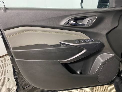Certified 2025 Chevrolet Trax ACTIV w/ Driver Confidence Package FWD image 13