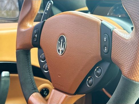 Used 2015 Maserati GranTurismo MC image 34