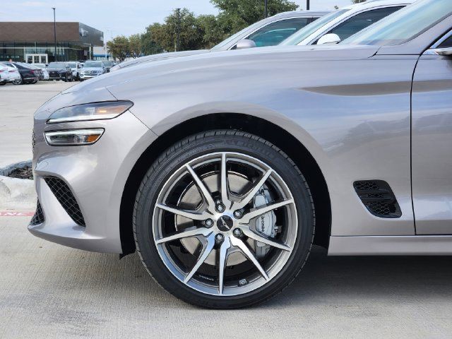 Used 2026 Genesis G70 2.5T AWD/4WD image 6