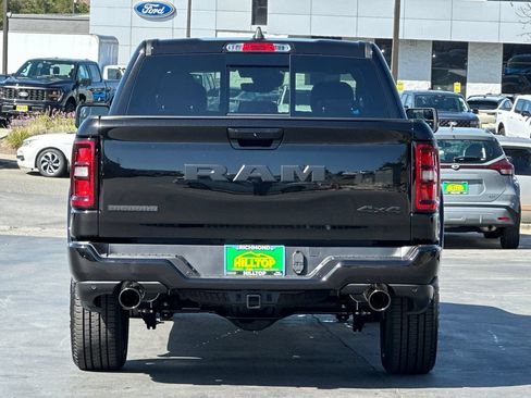 New 2026 RAM 1500 4x4 Crew Cab image 5