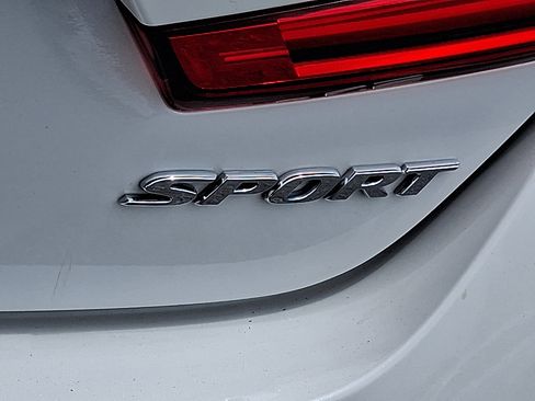 Used 2022 Honda Accord Sport image 29