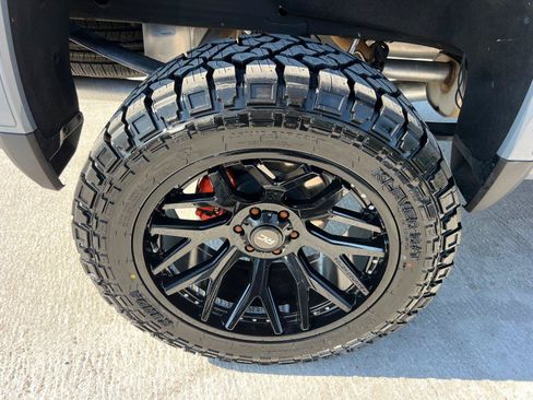 Used 2024 GMC Sierra 1500 Elevation AWD/4WD image 17