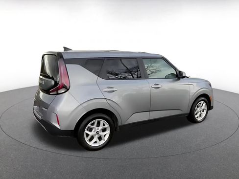 Used 2025 Kia Soul LX w/ LX Technology Package image 14