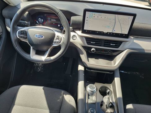 Used 2025 Ford Explorer Active RWD image 27