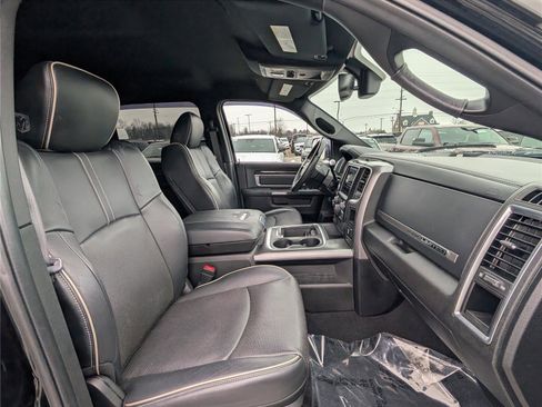 Used 2018 RAM 3500 Laramie Longhorn image 11