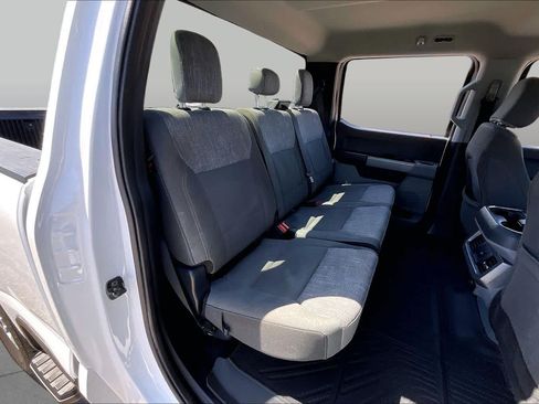 Used 2024 Ford F250 XLT w/ FX4 Off-Road Package AWD/4WD image 18