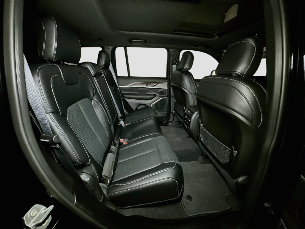 New 2027 Jeep Grand Cherokee Limited AWD/4WD image 31