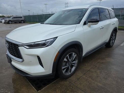Used 2023 INFINITI QX60 Luxe w/ Vision Package FWD image 17