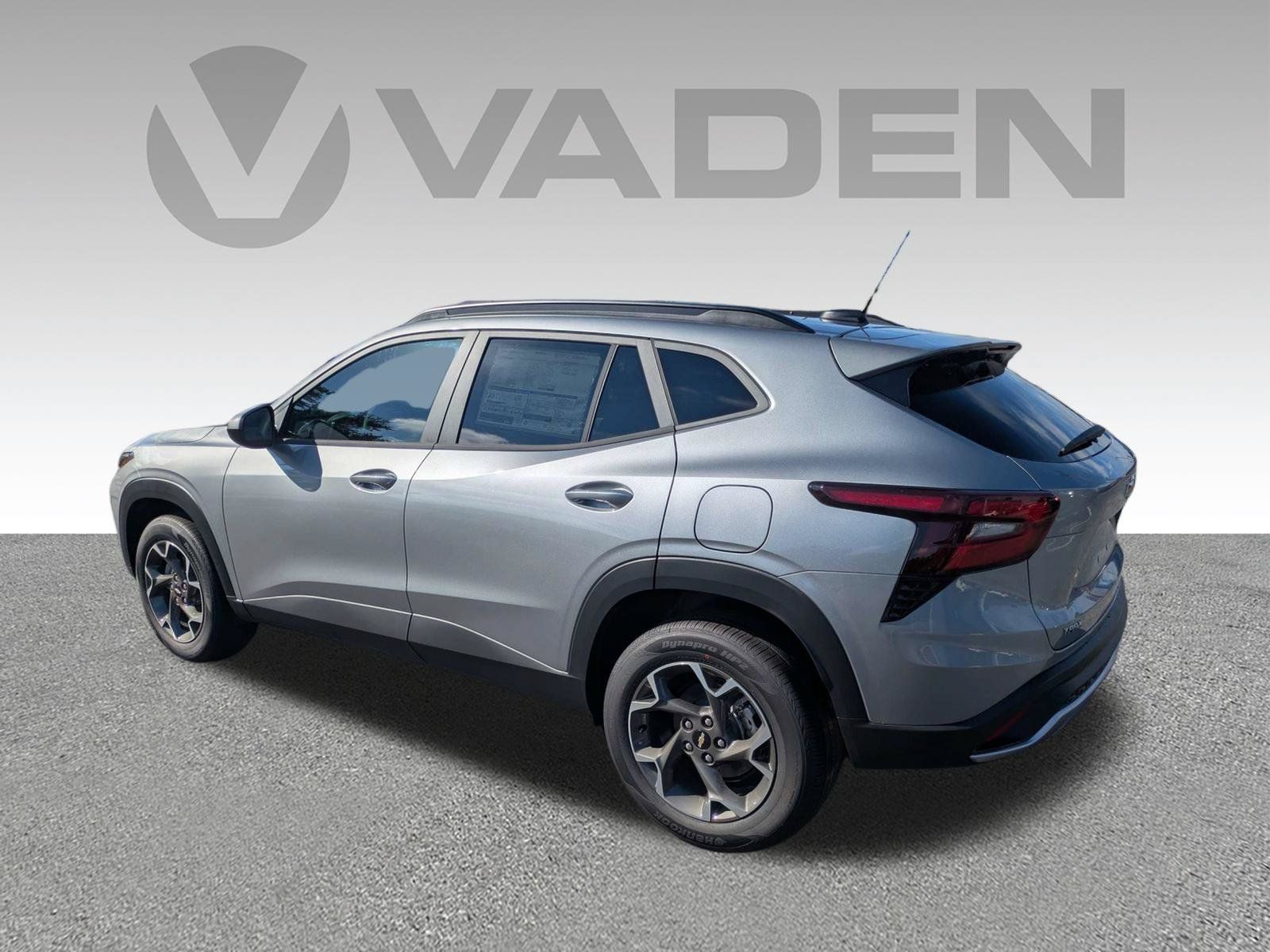 New 2026 Chevrolet Trax LT FWD image 28