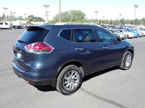 Used 2015 Nissan Rogue SL AWD/4WD image 5