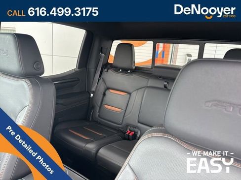 Used 2023 GMC Sierra 1500 AT4 w/ AT4 Premium Package AWD/4WD image 15