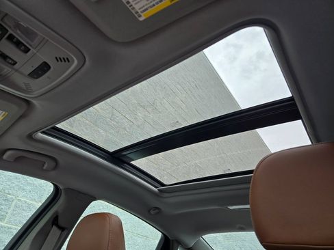 Used 2017 Chevrolet Malibu Premier w/ Premier Sun and Wheel Package FWD image 32