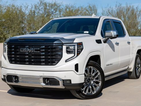 Used 2023 GMC Sierra 1500 Denali Ultimate image 7