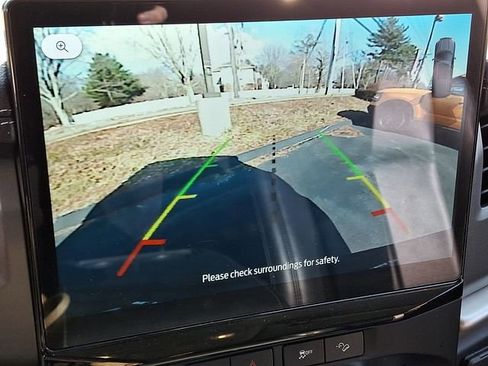 Used 2024 Ford Expedition Max XLT image 19