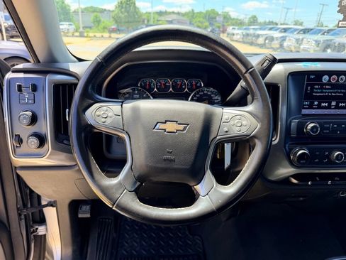 Used 2019 Chevrolet Silverado 1500 LT w/ LPO, Black Pack AWD/4WD image 14