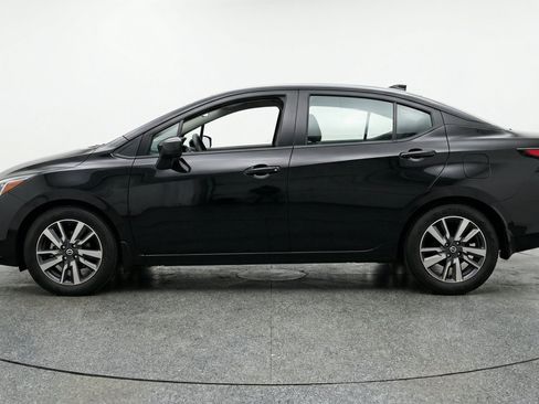 Used 2025 Nissan Versa SV FWD image 5