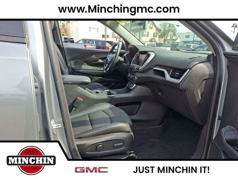 Used 2023 GMC Terrain SLT w/ Tech Package image 29