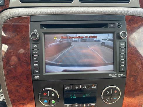 Used 2013 Chevrolet Suburban LTZ AWD/4WD image 68