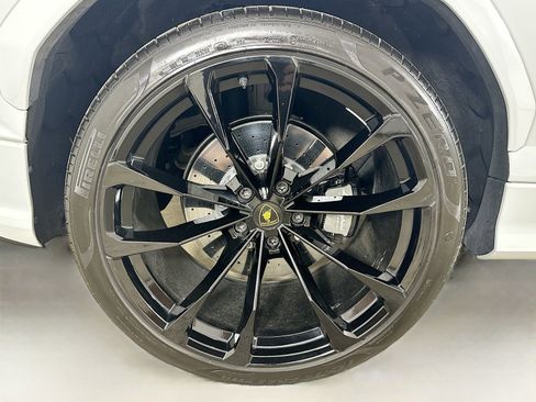 Used 2024 Lamborghini Urus S AWD/4WD image 66