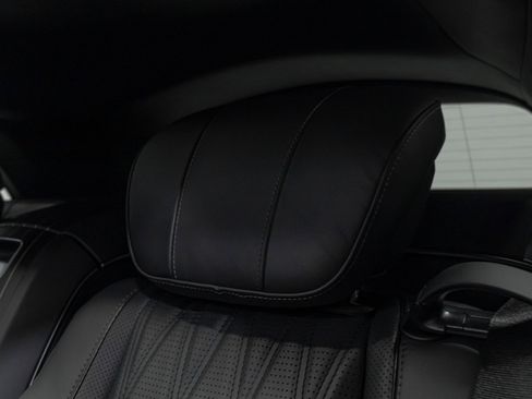 Used 2025 Mercedes-Benz Maybach GLS 600 4MATIC image 70
