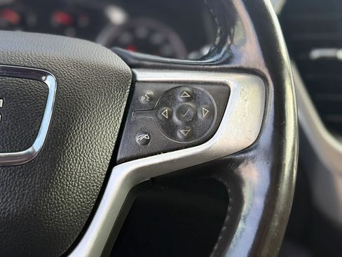 Used 2018 GMC Acadia SLT FWD image 33