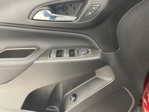 Certified 2024 Chevrolet Equinox RS image 10