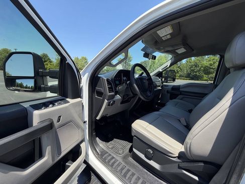 Used 2019 Ford F250 XL w/ Power Equipment Group AWD/4WD image 11