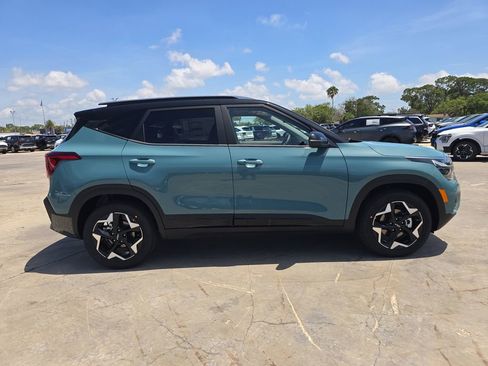 New 2026 Kia Seltos S FWD image 9