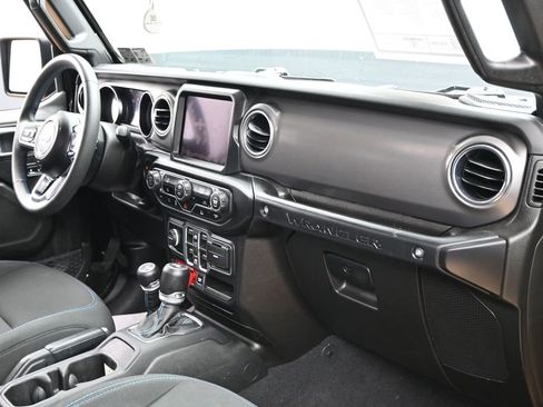 Used 2023 Jeep Wrangler Unlimited Rubicon 4xe AWD/4WD image 36