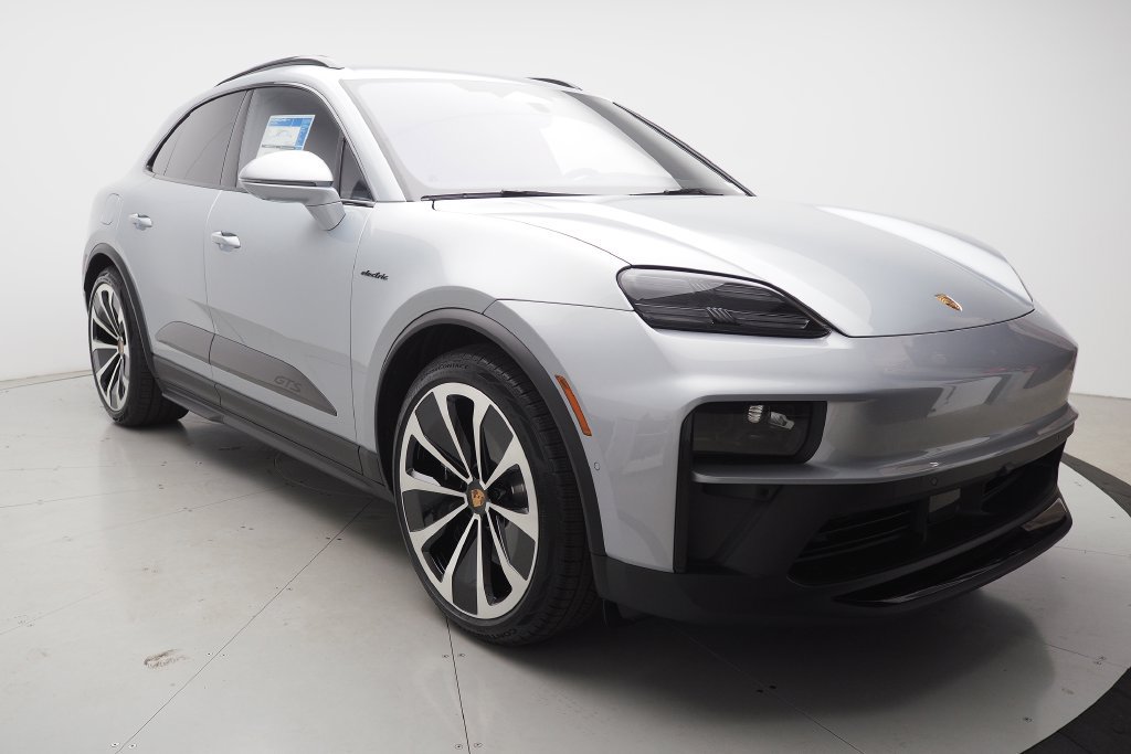 Used 2026 Porsche Macan GTS Electric AWD/4WD image 3