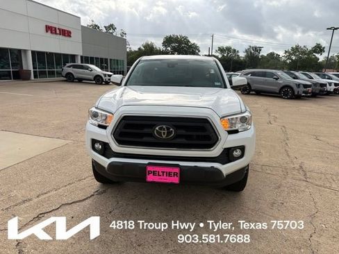 Used 2021 Toyota Tacoma SR5 RWD image 2