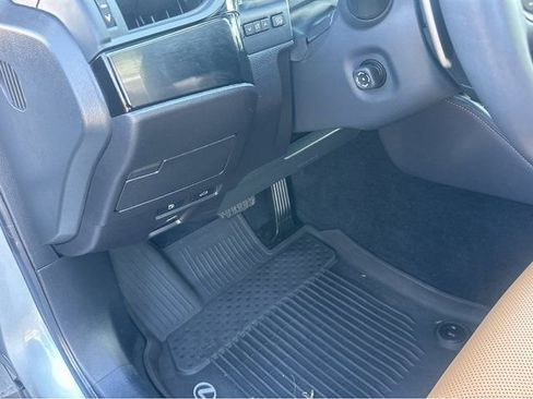 Used 2022 Lexus ES 300h w/ Premium Package image 33