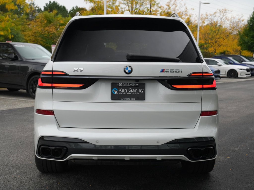 Used 2025 BMW X7 M60i w/ Executive Package AWD/4WD image 15