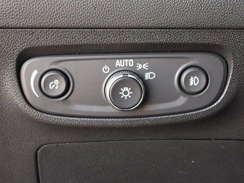 Used 2023 Buick Encore GX Preferred w/ Cold Weather Comfort Package AWD/4WD image 26