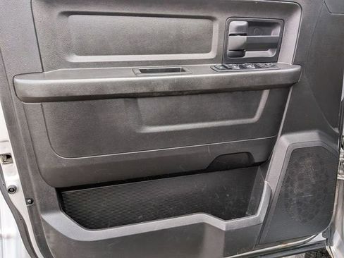 Used 2018 RAM 2500 Tradesman w/ Chrome Appearance Group AWD/4WD image 14