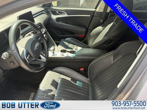 Used 2020 Genesis G70 2.0T w/ Elite Package RWD image 5