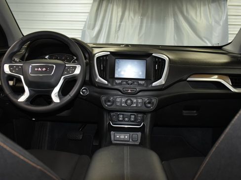 Used 2021 GMC Terrain SLE w/ Driver Convenience Package FWD image 32