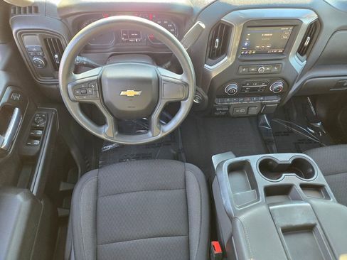 Used 2023 Chevrolet Silverado 1500 Custom image 12