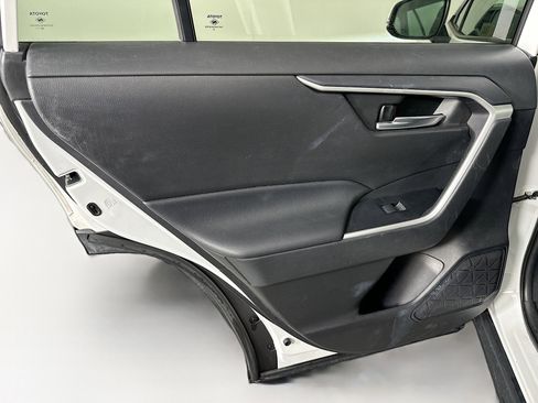 Used 2021 Toyota RAV4 XLE image 25