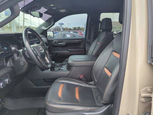 Used 2023 GMC Sierra 1500 AT4 w/ Technology Package image 12