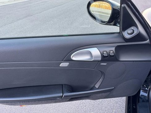 Used 2006 Porsche Boxster image 16