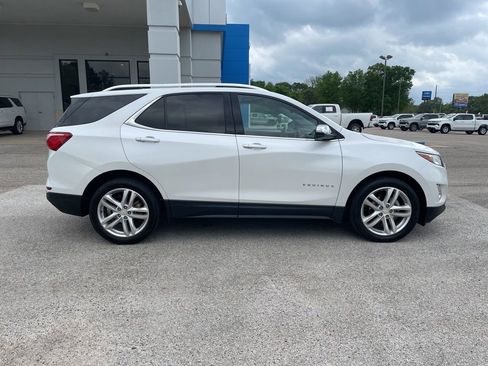 Used 2020 Chevrolet Equinox Premier w/ LPO, Floor Liner Package image 6